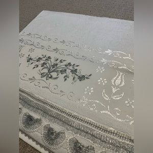 completely handmade traditional products handmade cross-stitch